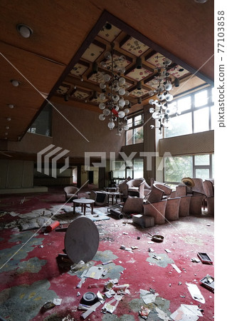 Abandoned large communal bath Abandoned hotel Hotel Abandoned inn Ryokan Onsen ryokan Accommodation abandoned accommodation 77103858