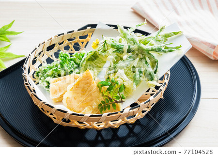 Spring taste edible wild plants tempura Spring taste edible wild plants tempura 77104528