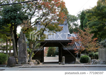 Kabutoyama Daishi Kannoji Temple 位於富士山南麓。 77106597