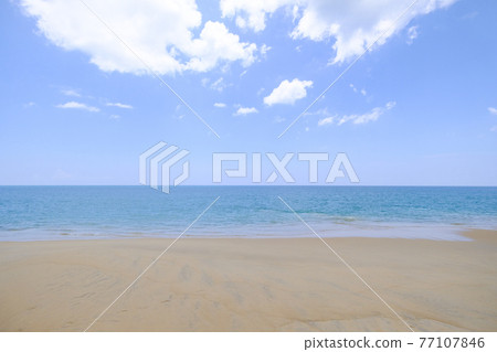 Landscapes View The atmosphere is beautiful Sand and sea and the color of the sky, The beach phuket of Thailand. Landscapes View The atmosphere is beautiful Sand and sea and the color of the sky, The beach phuket of Thailand. 77107846