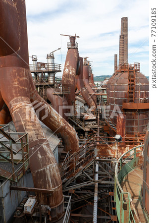 Industrial facilities of the World Heritage Site of the former ironworks for pig iron production Voelklingen Ironworks Industrial facilities of the World Heritage Site of the former ironworks for pig iron production Voelklingen Ironworks 77109185