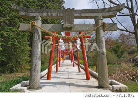 【鏡山稻荷神社】佐賀縣唐津市鏡神 【鏡山稻荷神社】佐賀縣唐津市鏡神 77113072
