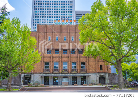 Cityscape of Tokyo Hibiya Park (Hibiya Public Hall) Cityscape of Tokyo Hibiya Park (Hibiya Public Hall) 77117205