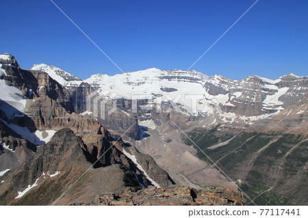 有冰川的山 有冰川的山 77117441