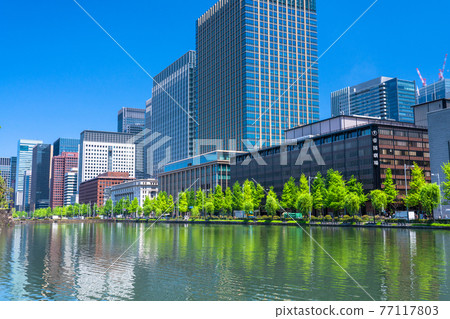 《Tokyo》 Marunouchi business district, moat scenery 《Tokyo》 Marunouchi business district, moat scenery 77117803