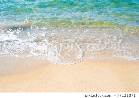 美麗的海邊沙灘，正面背景素材 77121871