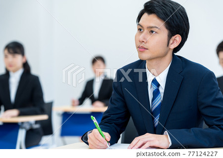 Businessmen receiving training Photographing cooperation: Japanese Language School attached to Chuo Technical School 77124227
