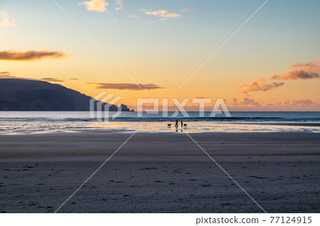 Kiltoorish bay beach between Ardara and Portnoo in Donegal - Ireland. Kiltoorish bay beach between Ardara and Portnoo in Donegal - Ireland. 77124915