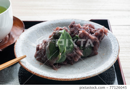 艾蒿豆沙年糕 艾蒿豆沙年糕 77126045