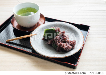 艾蒿豆沙年糕 艾蒿豆沙年糕 77126046