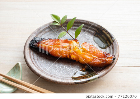 烤魚 Abra 咖哩味醂 烤魚 Abra 咖哩味醂 77126070