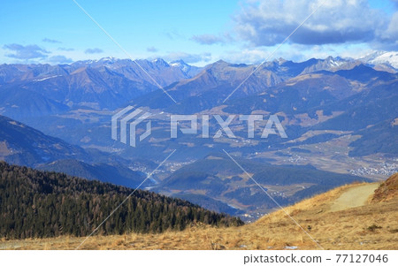 View on the valley 77127046