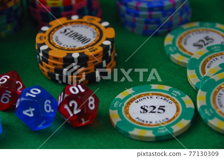 Image of casino gambling 77130309