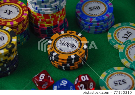 Image of casino gambling 77130310