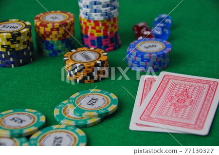 Image of casino gambling 77130327