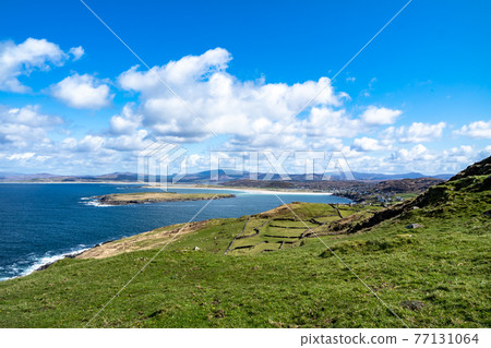 Portnoo, Narin and Inishkee seen from Dunmore head - County Donegal, Ireland 77131064