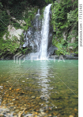 Hakodate waterfall Hakodate waterfall 77131485