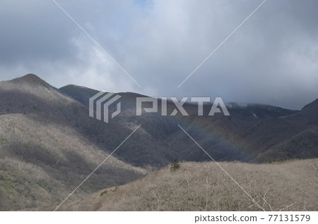 Rainbow over Mt. Nasu 77131579