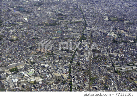 從京王線築地丘站附近鳥瞰千歲烏山站方向 從京王線築地丘站附近鳥瞰千歲烏山站方向 77132103