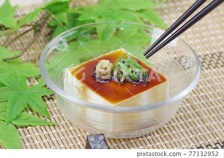 Tofu cold toast Tofu cold toast 77132952