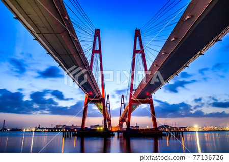 Nagoya City Famous Port Triton at Dawn (Meiko Nishi Ohashi) Nagoya City Famous Port Triton at Dawn (Meiko Nishi Ohashi) 77136726