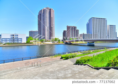 View around Senjushioirio Bridge (Arakawa-ku, Tokyo) [2021.4] 77137002