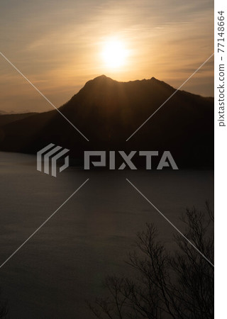 Sunrise of Mt. Mashu Sunrise of Mt. Mashu 77148664