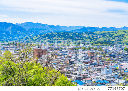 Cityscape of Chichibu, Saitama Scenery from the hill overlooking Hitsujiyama Park 77148707