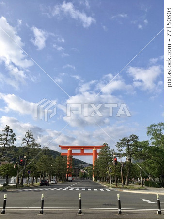 清晨的平安神宮 77150303