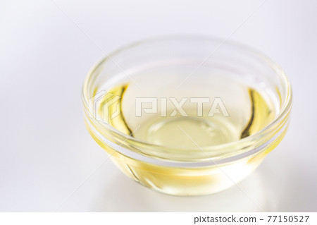 Salad oil canola oil 77150527