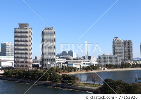 Odaiba cityscape 77152926