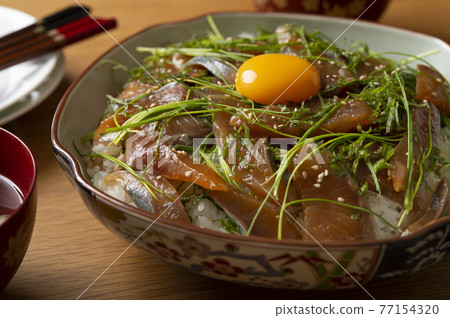 鰤魚壽司 鰤魚壽司 77154320