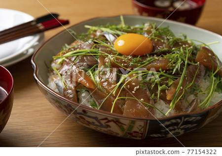 Yellowtail tekone sushi Yellowtail tekone sushi 77154322