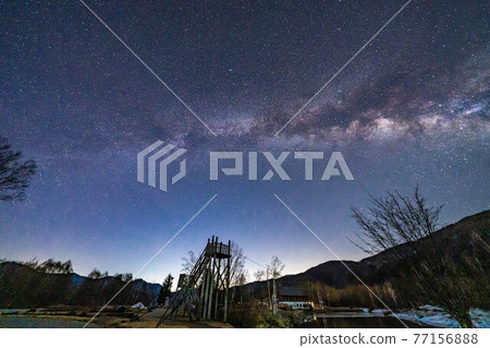 Milky Way in Norikura Kogen [Nagano Prefecture] 77156888