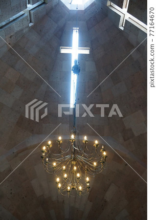 Looking up at the interior of Armenian Echmiadzin Cathedral 77164670