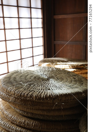 Round seat and shoji Round seat and shoji 77165294