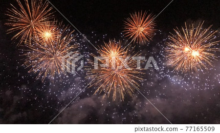 Fireworks at the Ashida River Fireworks Festival in Fukuyama City, Hiroshima Prefecture Fireworks at the Ashida River Fireworks Festival in Fukuyama City, Hiroshima Prefecture 77165509