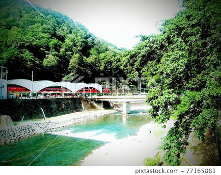 [箱根] Romancecar GSE、夏日箱根湯本 [1] 77165881