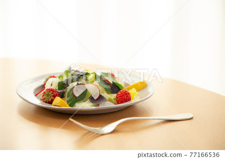 健康多彩的沙拉 77166536