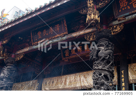 Taipei's Power Spot Longshan Temple 77169905