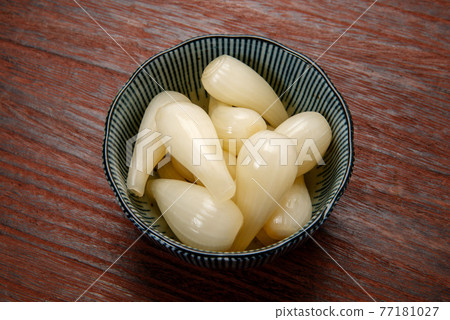 Sweet and sour pork pickled with rakkyo Sweet and sour pork pickled with rakkyo 77181027