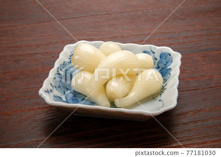 用rakkyo醃製的糖醋豬肉 用rakkyo醃製的糖醋豬肉 77181030