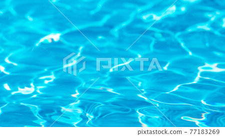 夏季彩色度假村游泳池的圖像 夏季彩色度假村游泳池的圖像 77183269