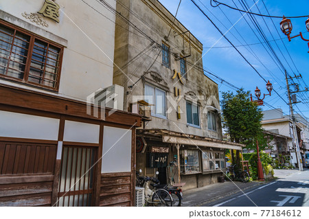 秩父、埼玉市的街景 秩父神社 表參道盤場通周圍的風景 秩父、埼玉市的街景 秩父神社 表參道盤場通周圍的風景 77184612
