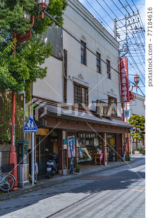 秩父、埼玉市的街景 秩父神社 表參道盤場通周圍的風景 秩父、埼玉市的街景 秩父神社 表參道盤場通周圍的風景 77184616