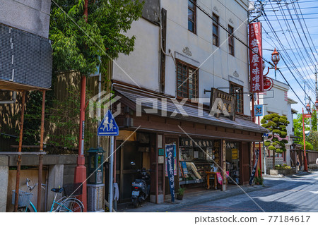 秩父、埼玉市的街景 秩父神社 表參道盤場通周圍的風景 秩父、埼玉市的街景 秩父神社 表參道盤場通周圍的風景 77184617