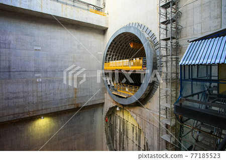 Construction site of shield tunnel at Ohashi Junction on the Central Circular Route (Meguro-ku, Tokyo) Construction site of shield tunnel at Ohashi Junction on the Central Circular Route (Meguro-ku, Tokyo) 77185523