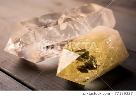Crystal natural stone 77189327