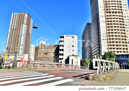 從禦成橋/目黑川（東京都品川區）看大崎橢圓法院 [2020.12] 77189647