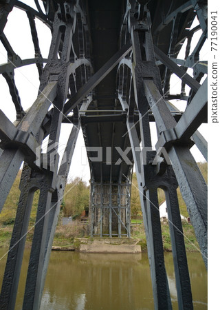British Ironbridge British Ironbridge 77190041